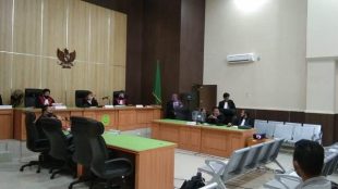 Suasana sidang korupsi dana kesra Pemkab Bengkulu di PN Bengkulu. Sumber foto: Betvnews.com