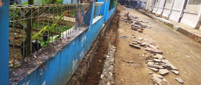 Pekerjaan drainase di Desa Gandasoli, Kec. Tanjungsiang, Subang (dok. KM)