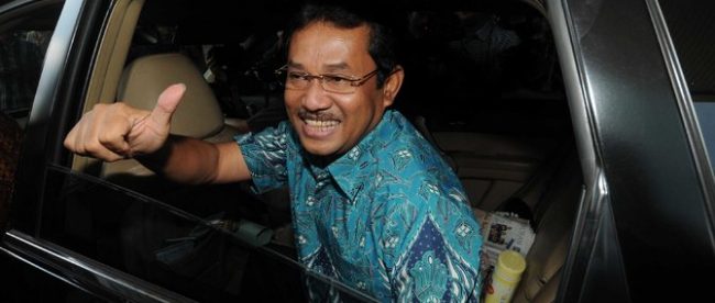 Tersangka Mantan Bupati Bogor Rachmat Yasin dipanggil KPK, hari Jumat 17/7/2020 (dok. Merdeka.com/dwi narwoko)