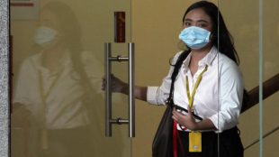 Supervisor Legal Maybank Finance, Mirza Taufani di Gedung KPK, Senin 28/9/2020 (dok. KM)