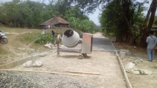 Pembangunan infrastruktur sosial ekonomi wilayah di Desa Pudar, Kecamatan Pamarayan, Kabupaten Serang, Banten (dok KM)