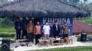Karang Taruna Kabupaten Bogor Gelar Diskusi "Konspirasi Bogor Barat" di Villa Cijengkol Kabupaten Bogor, Minggu 27 September 2020 (dok. Hari Setiawan Muhammad Yasin/KM)