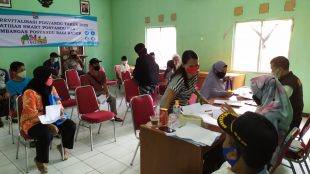 Pembagian Bansos Kemensos RI Tahap 7 di Kelurahan Pakuan Kota Bogor (dok. KM)
