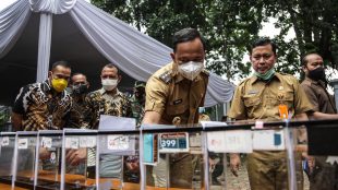 Saat Penyerahan Program Bantuan Hasil Aspirasi Komisi IV DPR RI, Senin 12/10/2020 (dok. KM)