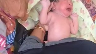 Bayi perempuan yang ditemukan warga Kp. Babakan Cidahu, Desa Cidahu, Kecamatan Pagaden Barat, Kabupaten Subang, Selasa 27/10/2020 (dok. KM)