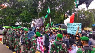 Aksi demo HMI Cabang Bogor (dok. KM)