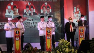 Cagub dan Cawagub Provinsi Bengkulu saat Debat putaran II pada Senen malam 23/11/2020 di Hotel Mercure Bengkulu
