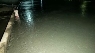 Salah satu proyek betonisasi jalan di Kota Bekasi (dok. KM)