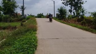 Ruas jalan Pagaden-Pagaden Barat minim penerangan (dok. KM)