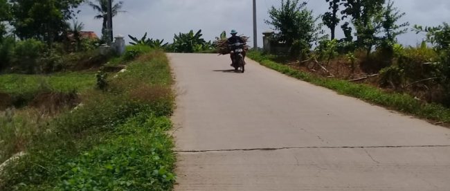 Ruas jalan Pagaden-Pagaden Barat minim penerangan (dok. KM)