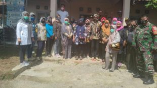 Sosialisasi dan verifikasi Desa Bebas BAB Sembarangan atau ODF di aula kantor Desa Kosambi, Kecamatan Cipunagara, Jumat 13/11/2020 (dok. KM)