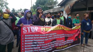 Aksi mogok kerja buruh PT. ASA, Tanjungbalai, Senin 9/11/2020 (dok. KM)