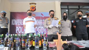 Konfrerensi pers Kapolres Bogor, Seasa 29/12/2020 (dok. KM)