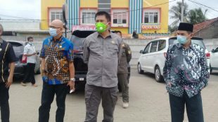 Komisi 1 DPRD Kabupaten Bogor melakukan sidak ke Perumahan Milenium City di Desa Kabasiran, Parungpanjang, Bogor, senin siang 18/1/2021 (dok. Hari Setiawan Muhammad Yasin/KM)