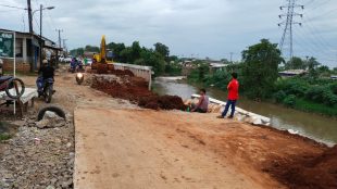 Lokasi longsor di CBL Desan Muktiwari Kecamatan Cibitung Kabupaten Bekasi, yang dikerjakan PT Bona Jati Mutiara (dok. KM)