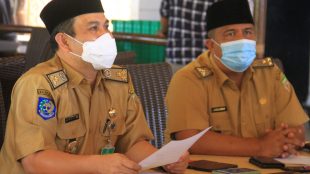 Kepala Dinas Kesehatan Provinsi Bengkulu Herwan Antoni saat memberikan penjelasan tentang KBS kepada media pada Selasa,(16/03/2021).