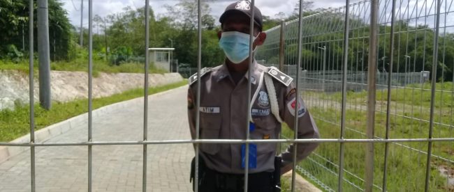 Petugas keamanan di SPAM Millenium City, Parungpanjang (dok. KM)