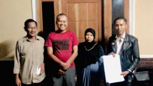 Mahfud bersama kuasa hukum dari Kantor Hukum Sembilan Bintang & Partners (dok. KM)