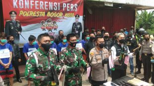 Konferensi Pers penangkapan oknum ormas yang diduga akan membuat kekacauan di wilayah hukum Kota Bogor (dok. KM)