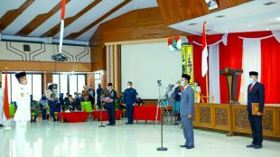 Bupati Subang Ruhimat kukuhkan Paskibraka untuk HUT Kemerdekaan RI ke-76, Jumat 13/8/2021 (dok. KM)