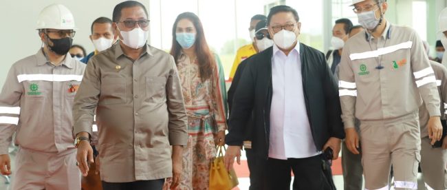 Wantimpres Agung Laksono beserta rombongan saat melakukan kunjungan kerja di Kabupaten Halmahera Tengah, Sabtu 2/10 (Istimewa)