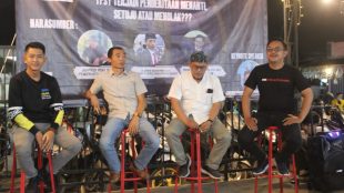 HMR (Himpunan Masyarakat Rumpin) Menggelar Diskusi Dengan Tema "Rumpin Menggugat" Untuk Pembangunan TPST (Tempat Pengolahan Sampah Terpadu) di Kecamatan Rumpin Kabupaten Bogor, Selasa Malam (07/12/2021) (Dok. Hari Setiawan Muhammad Yasin/KM)