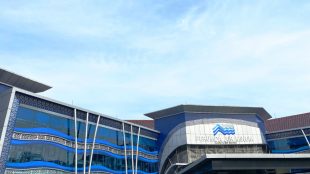 Gedung PDAM (Perusahaan Umum Daerah Air Minum) Perumda Tirta Kahuripan Kabupaten Bogor di Jl. Raya Tegar Beriman Kabupaten Bogor, Kamis pagi 02/05/2022 (dok. Hari Setiawan Muhammad Yasin/KM)