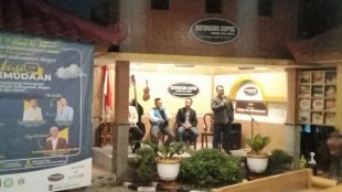 Ketua Pemuda Muhammadiyah, Jatnika (kiri), dan para kandidat bakal calon ketua DPD KNPI Kabupaten Bogor Koswara, Fardillah, Wahyudi (dok. Bayu/KM)