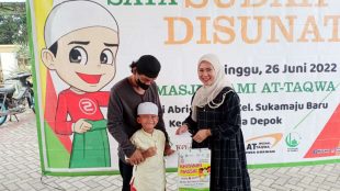 Peserta sunatan masal di Masjid Jami At Taqwa, Tapos, Depok (dok. KM)