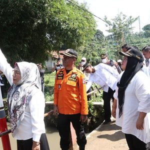 Antisipasi Dampak Banjir Sungai Ciheuleut, BPBD Kota Bogor Sosialisasikan Alat Sistem Peringatan Dini