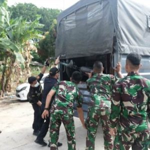 Bea Cukai Batam bersama TNI, Polri Polri dan ASDP melakukan operasi bersama penertiban Pelabuhan Roro Telaga Punggur