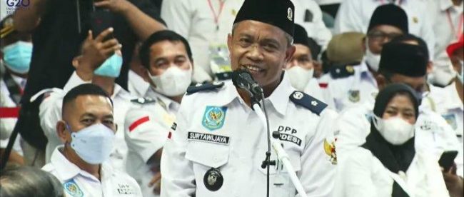 ketua-umum-dpp-apdesi-surta-wijaya-ss