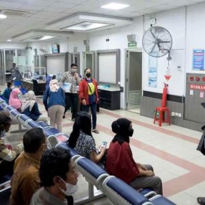 Penjelasan RS Soewandhi terkait meninggalnya pasien saat antri di ICU, Jumat (2/6/2023)